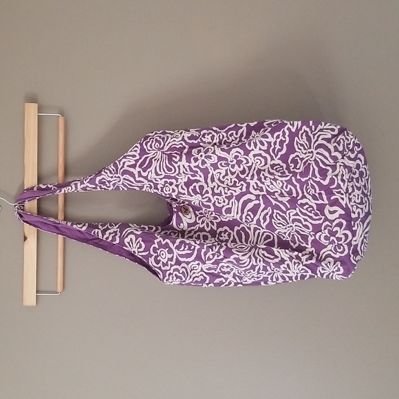 American Eagle Outfitters Handbags - 🥳 5/$25! AMERICAN EAGLE Reversible Floral Bag